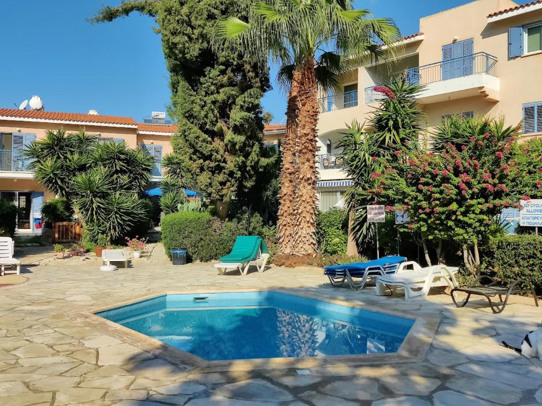 Rachel Suite By The Pool Paphos Eksteriør billede